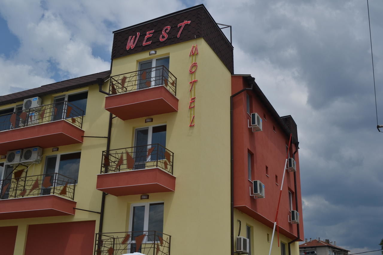 Отель Motel West Благоевград-17